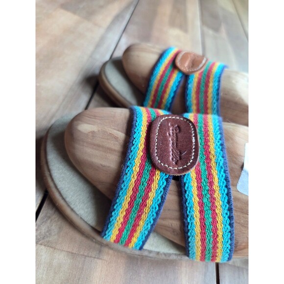 Shoes - Vintage Rapallo woven rainbow sandals with cushioned footbed, sz 9